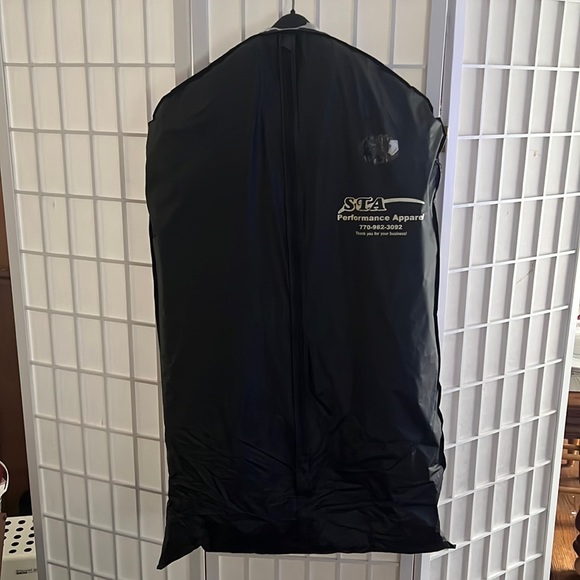 Tuxedo - Picture 1 of 4